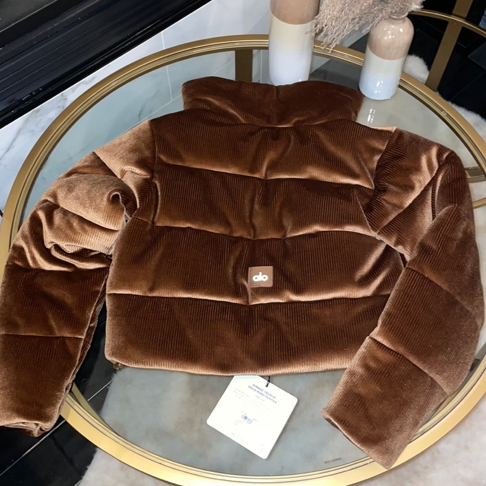 BNWT ALO YOGA BROWN VELVET CROPPED PUFFER JACKET SMALL